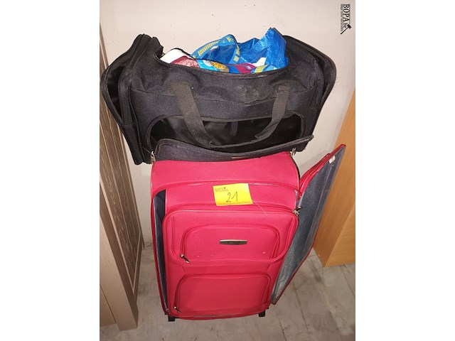 Lot 21 - draagtas en reiskoffers - afbeelding 1 van  4