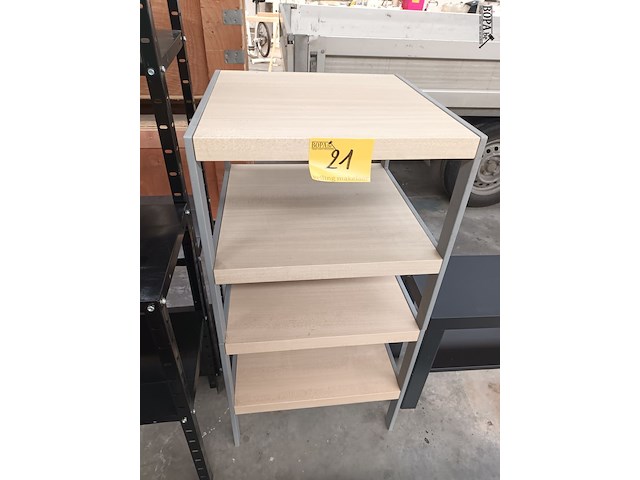 Lot 21 - etagère - afbeelding 1 van  3