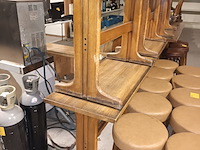 Lot 21 - houten café tafel. 4 stuks - afbeelding 3 van  5