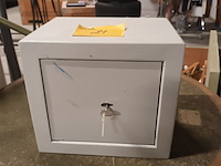 Lot 21 - kluis met sleutel