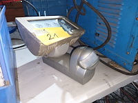 Lot 21 - led verstraler - afbeelding 2 van  3