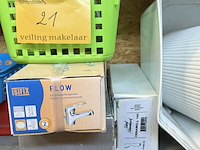 Lot 21 - lot sanitair materiaal, koppelstukken en kranen