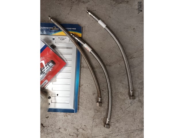 Lot 21 - materiaal voor sanitair - afbeelding 2 van  5
