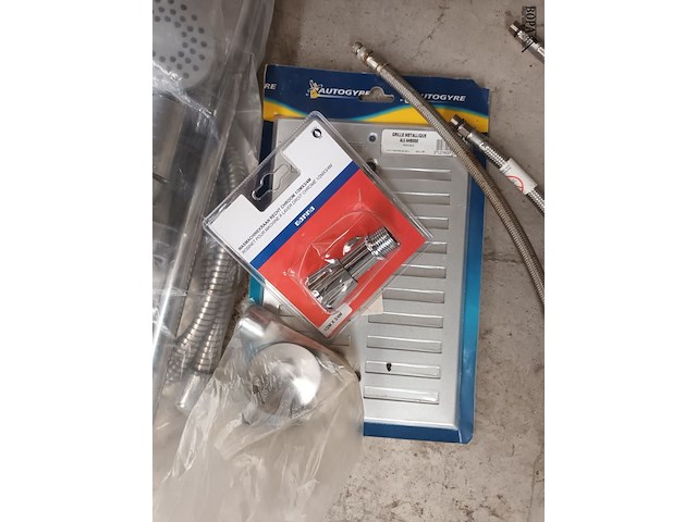 Lot 21 - materiaal voor sanitair - afbeelding 3 van  5