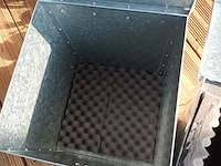 Lot 21 - metalen opbergbox. 2 stuks - afbeelding 3 van  4