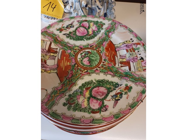Lot 21 - oosterse sierborden. 9 stuks - afbeelding 2 van  4