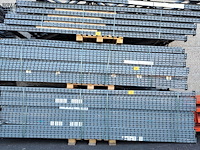 Lot 21 - palletstelling met 12 staanders - afbeelding 1 van  5