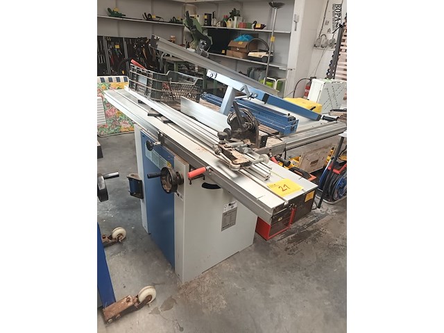 Lot 21 - paneelzaagmachine hbm - afbeelding 1 van  5