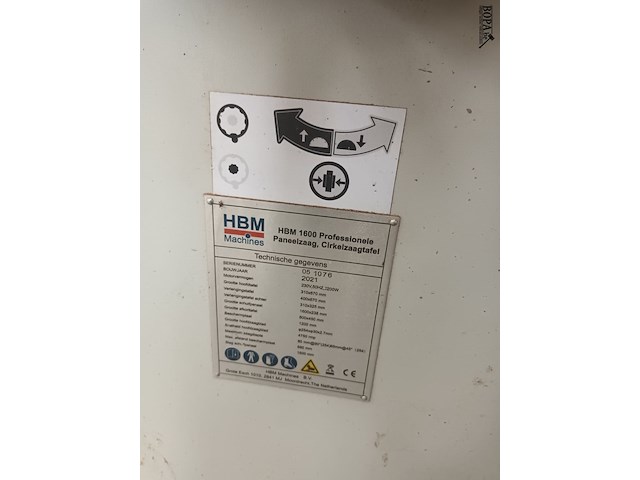 Lot 21 - paneelzaagmachine hbm - afbeelding 3 van  5