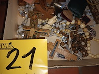 Lot 21 - paternosters en devotie - afbeelding 4 van  4