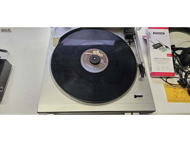 Lot 21 - platenspeler - afbeelding 2 van  7