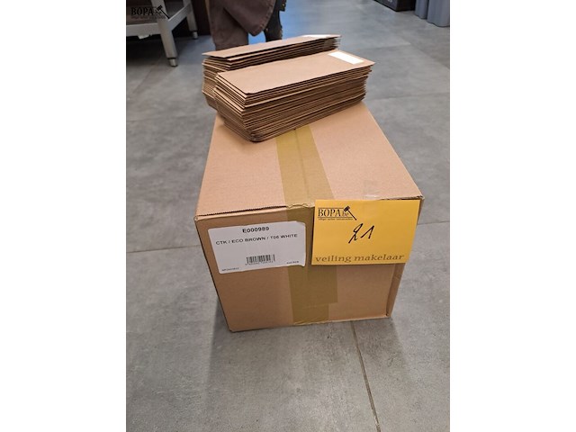 Lot 21 - pochet voor couvert 1 doos - afbeelding 1 van  1