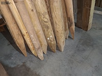 Lot 21 - ronde houten palen. 23 stuks - afbeelding 3 van  3