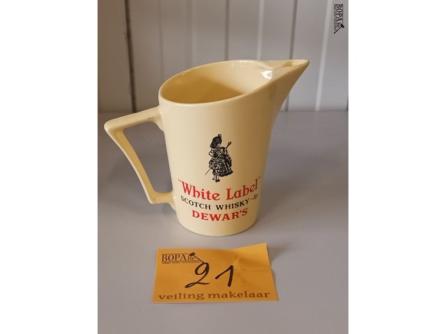 Lot 21 - schenkkan whisky - afbeelding 1 van  4