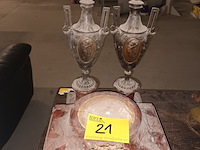 Lot 21 - schouwgarnituur