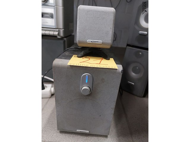Lot 21 - speakerset typhoon - afbeelding 1 van  2