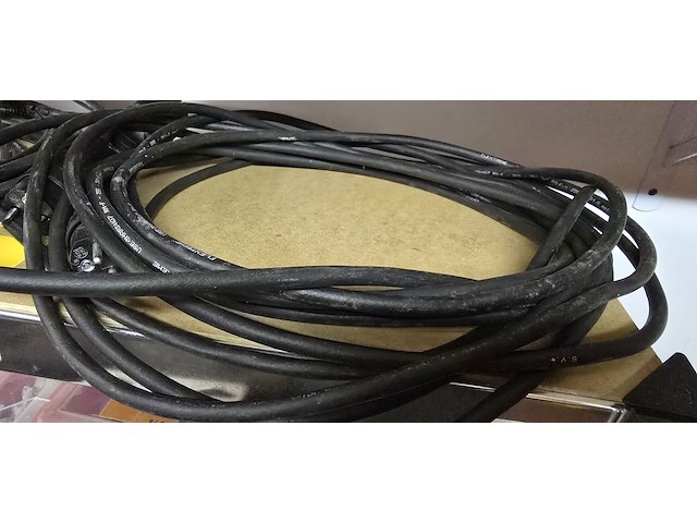 Lot 21 - verlengkabels 2 stuks 3 x 1,5 - afbeelding 3 van  3