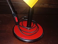 Lot 21 - vintage rode lamp - afbeelding 4 van  5