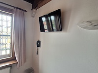 Lot 210 - inhoud hotelkamer - afbeelding 2 van  4