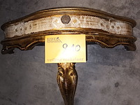 Lot 210 - italiaanse wandconsole met lade - afbeelding 1 van  6