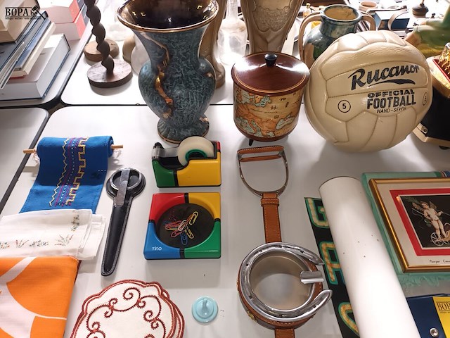 Lot 210 - lot retro en vintage. 35 stuks - afbeelding 5 van  6