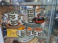 Lot 210 - vintage koffieservies boch getekend: ramboullet '60: handges - afbeelding 1 van  3