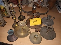 Lot 211 - antieke blakers en kandelaars. 9 stuks - afbeelding 3 van  3
