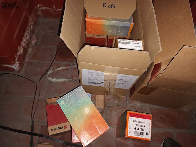 Lot 211 - bevestigingsmateriaal - afbeelding 5 van  5