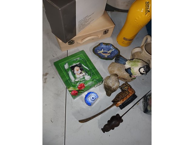 Lot 211 - decoratie - afbeelding 3 van  4