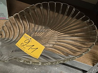 Lot 211 - glazen kreeftenschaal - afbeelding 1 van  2