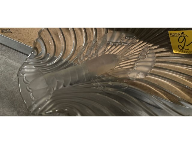 Lot 211 - glazen kreeftenschaal - afbeelding 2 van  2