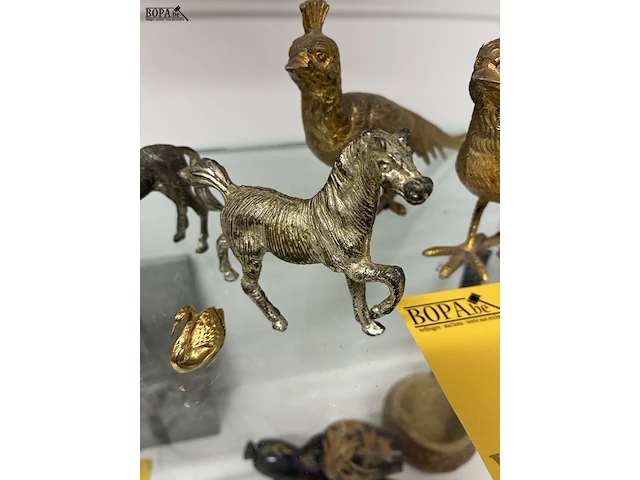 Lot 211 - metalen dierenfiguren - 6 stuks - afbeelding 4 van  6