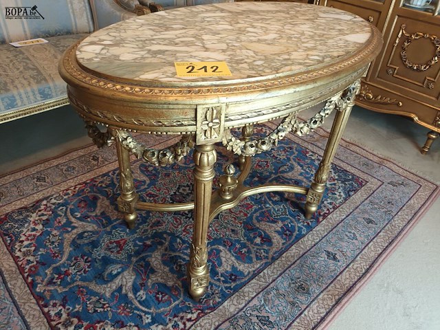 Lot 212 - antiek ovalen tafeltje - afbeelding 2 van  5