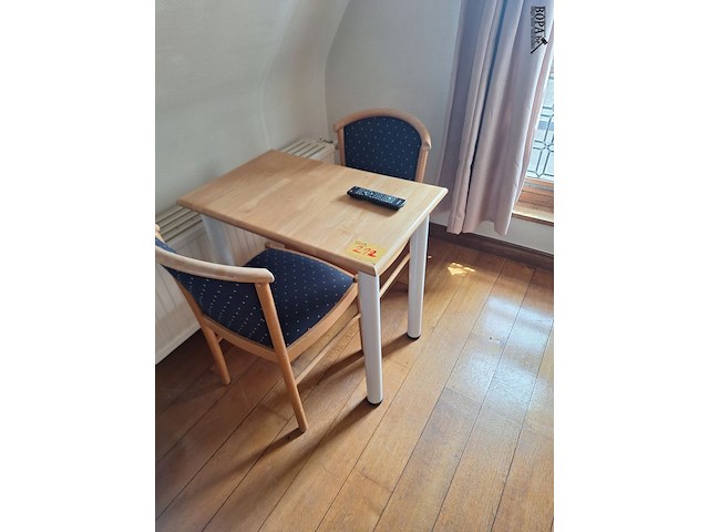 Lot 212 - inhoud hotelkamer - afbeelding 3 van  4