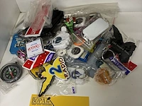 Lot 212 - lot sleutelhangers
