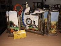 Lot 212 - schouwgarnituur
