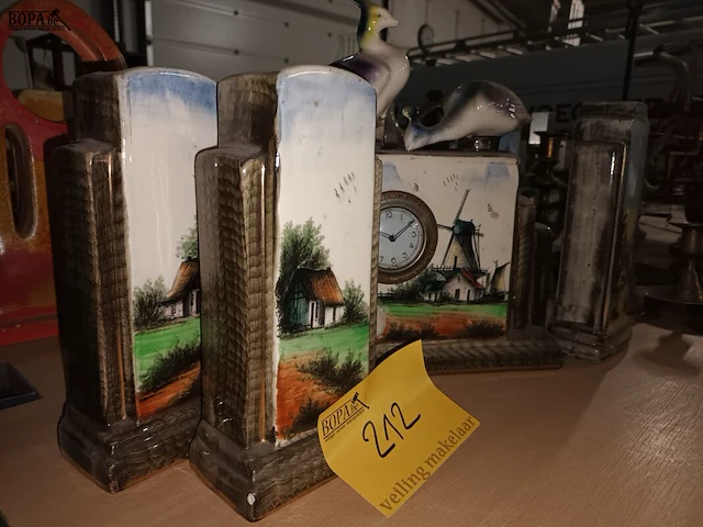 Lot 212 - schouwgarnituur - afbeelding 3 van  3
