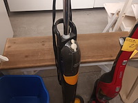 Lot 212 - steelstofzuiger en stoomreiniger - afbeelding 3 van  5