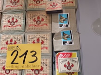 Lot 213 - antiek lucifers. 36 pakjes union match - afbeelding 2 van  3