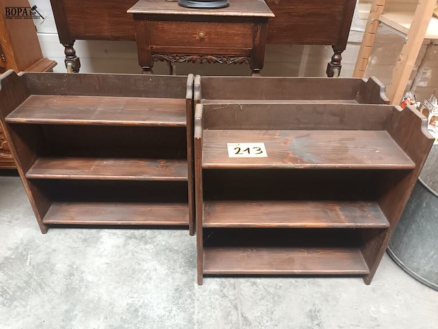 Lot 213 - boekenrek in 3 delen - afbeelding 1 van  5