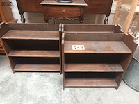 Lot 213 - boekenrek in 3 delen - afbeelding 1 van  5