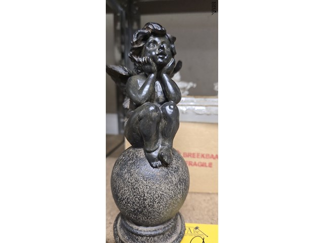 Lot 213 - decoratieve engeltjes 3 stuks - afbeelding 2 van  4