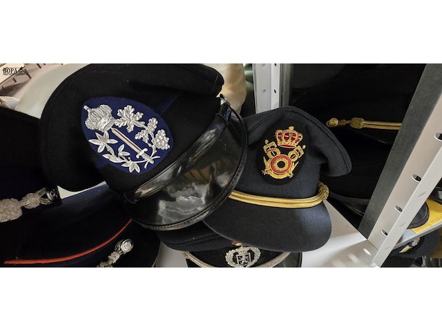 Lot 214 - belgië 7 kepies - afbeelding 3 van  6