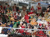 Lot 214 - groot lot toeristische poppetjes, ong. 40 stuks - afbeelding 1 van  3