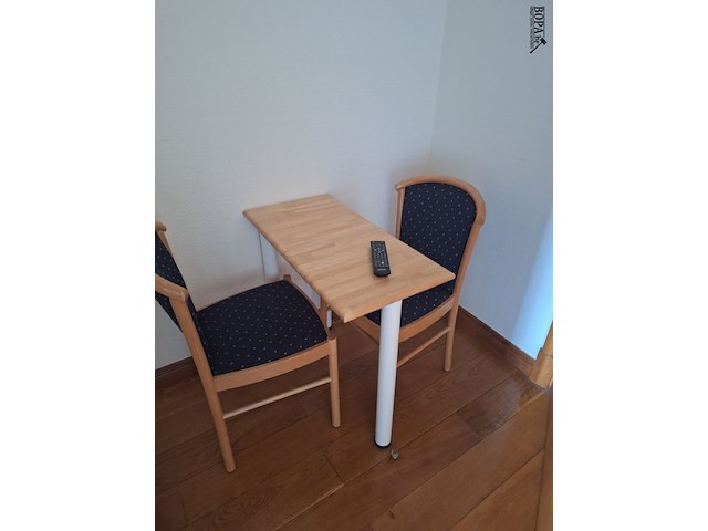 Lot 214 - inhoud hotelkamer - afbeelding 3 van  3