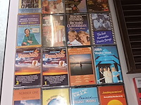 Lot 214 - muziek cassettes en cassette koffers. 26 stuks - afbeelding 4 van  4