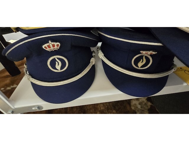 Lot 215 - belgië 7 kepies - afbeelding 2 van  5