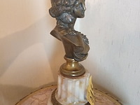 Lot 215 - bronzen beeld op sokkel - afbeelding 3 van  4