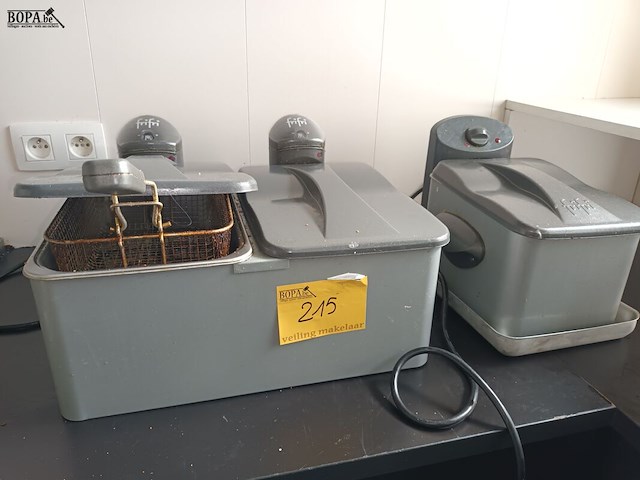 Lot 215 - friteuse. 2 stuks - afbeelding 1 van  3