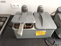 Lot 215 - friteuse. 2 stuks - afbeelding 2 van  3